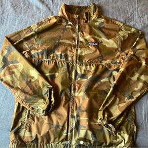 Patagonia Light & Variable Camo Windbreaker - Size Small